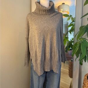 Cyrus Heather Gray Turtleneck Sweater